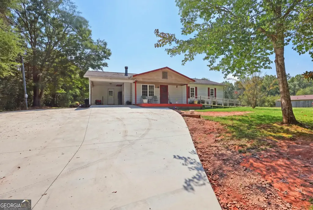 282 Wall Bridge Road, Clarkesville