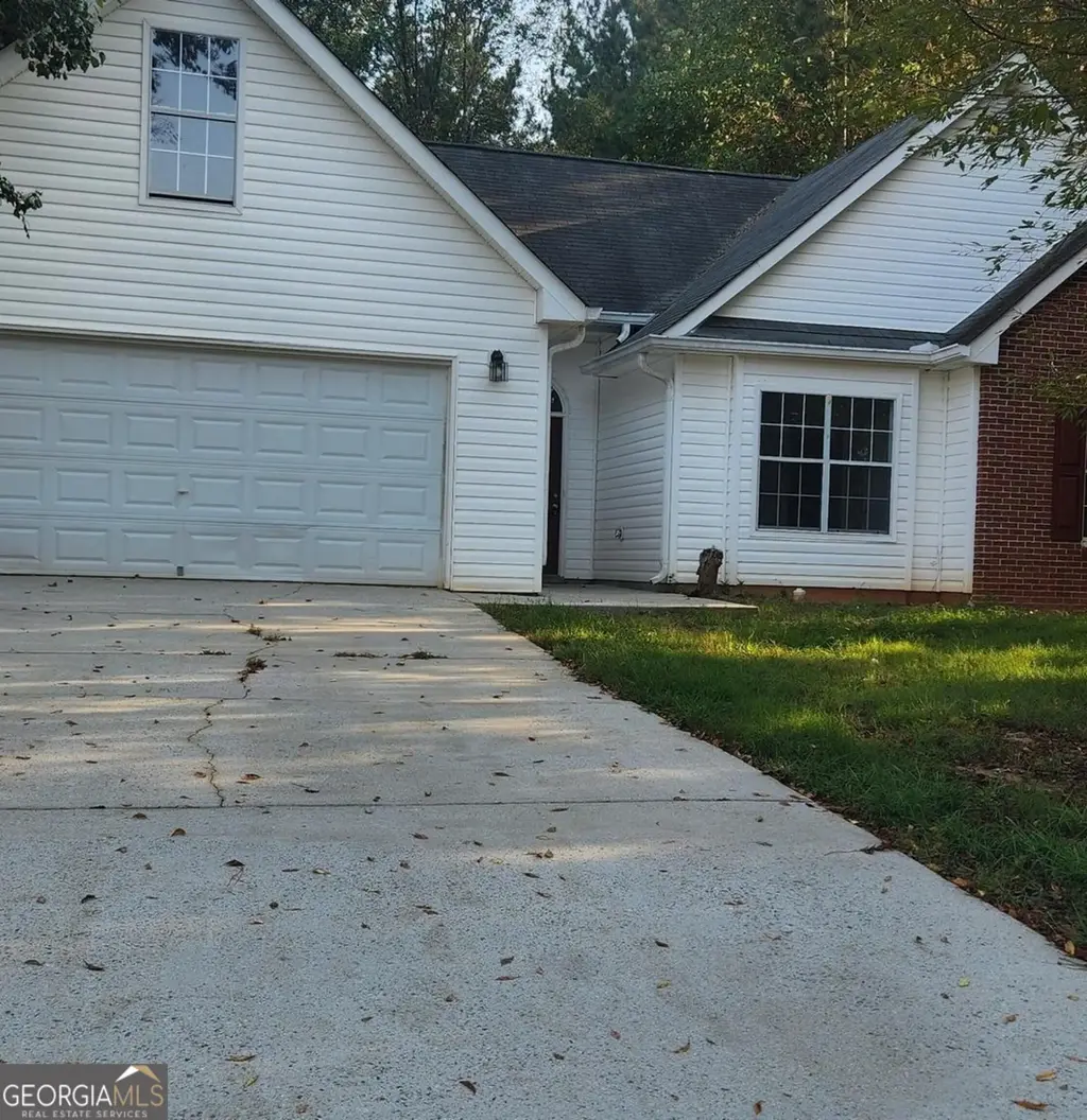 10883 Knotty Pine Place, Hampton