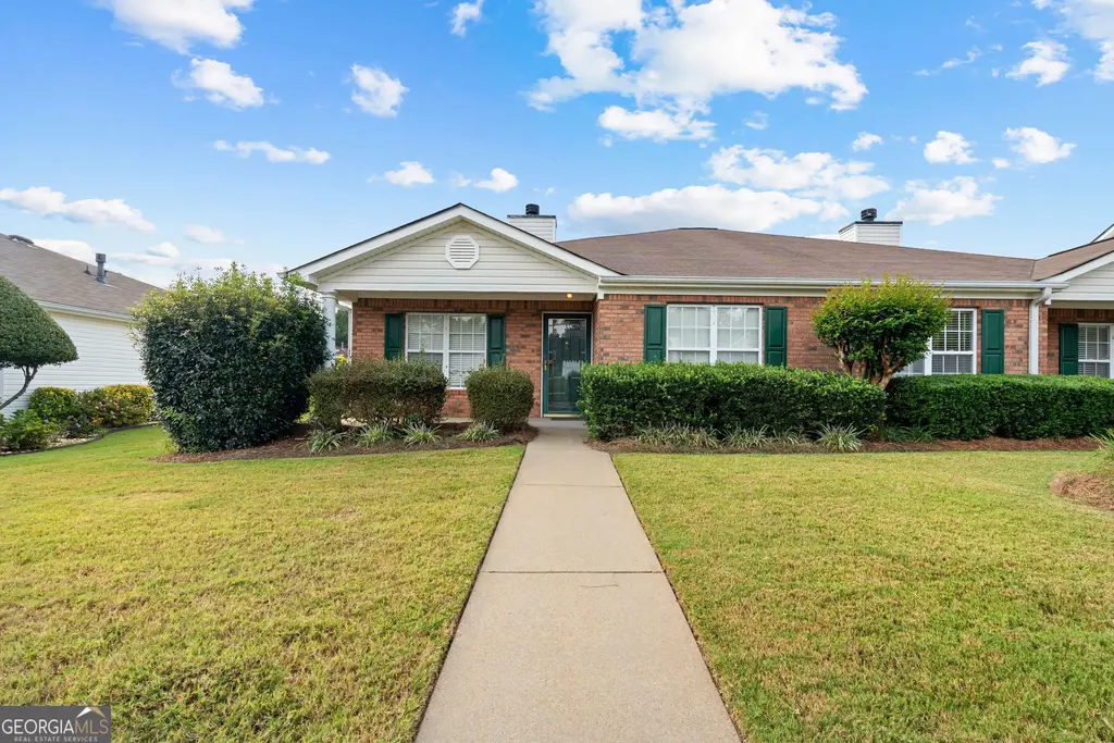 270 Autumn Glen Circle, Fayetteville