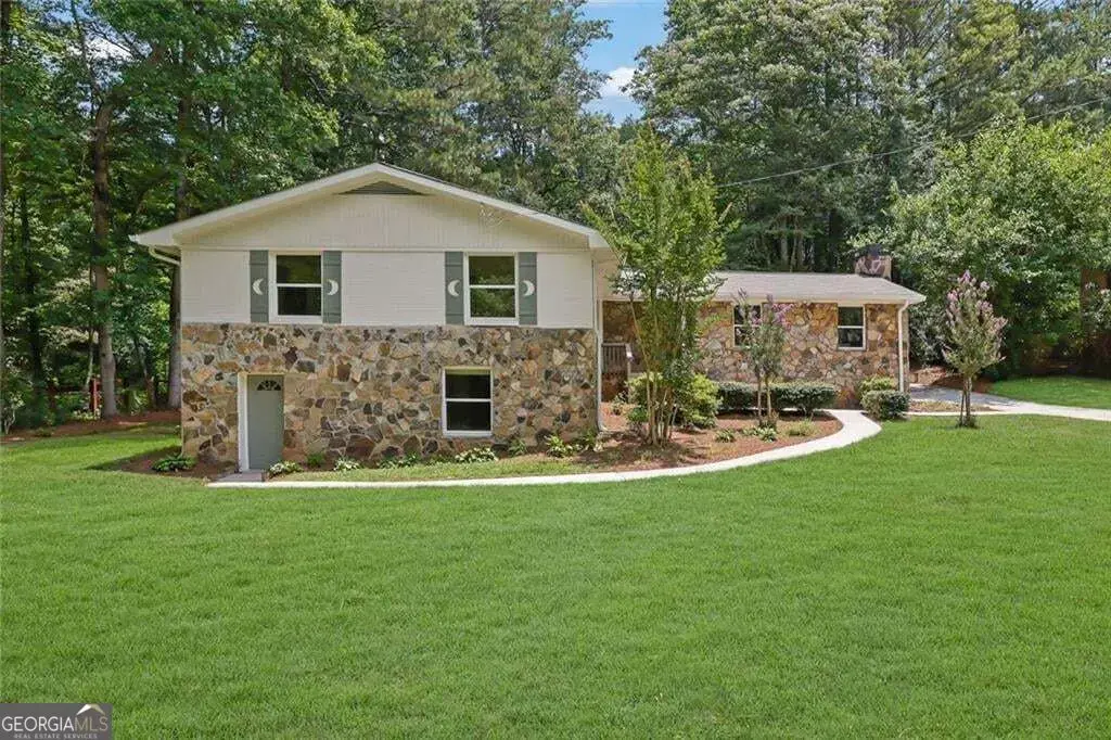 2270 Addison Road Ne, Marietta