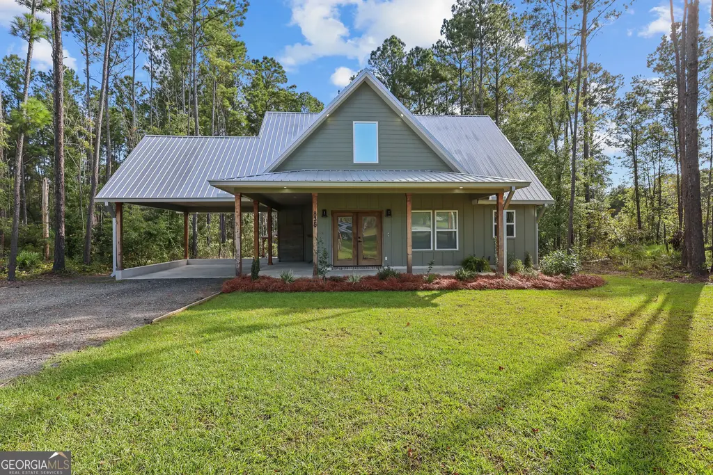 835 Azalea Street, Blackshear
