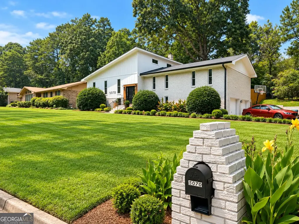 5070 Sw Kerry Drive, Atlanta