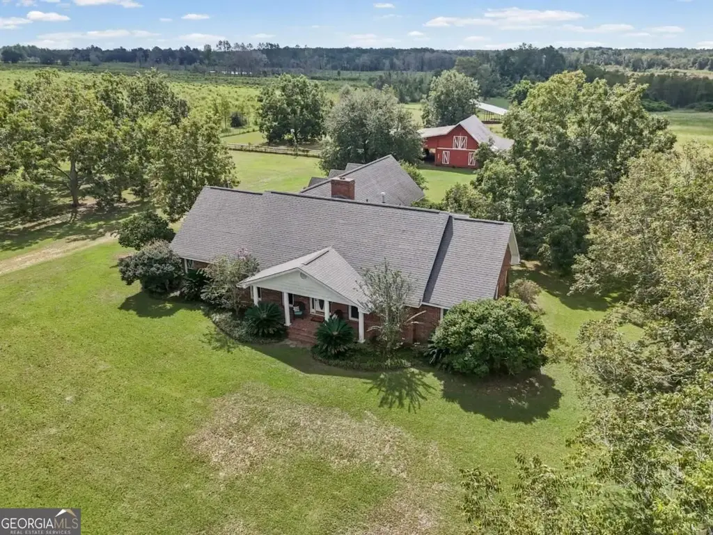 1024 Ten Mile Road, Fitzgerald