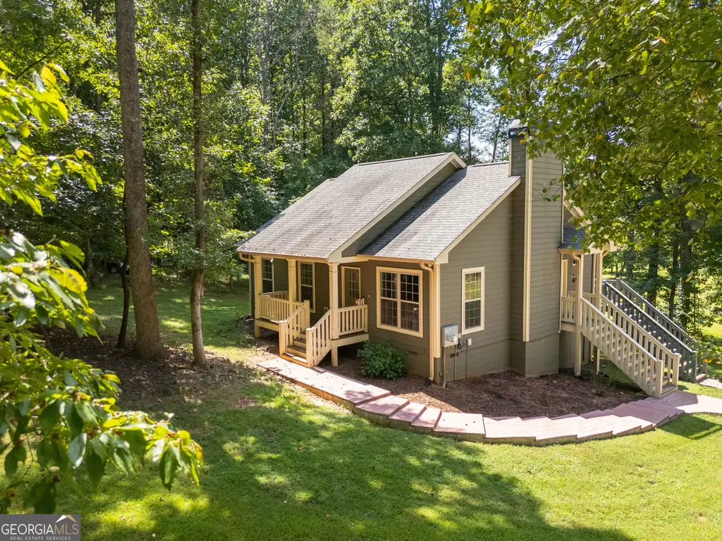 629 Crane Trail, Cleveland