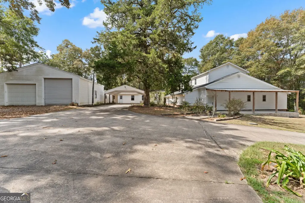 5682 Hartley Bridge Road, Macon