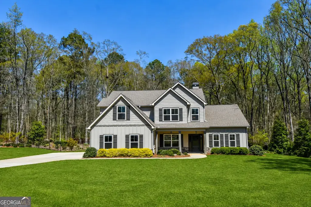 397 Oak Grove Path, Griffin
