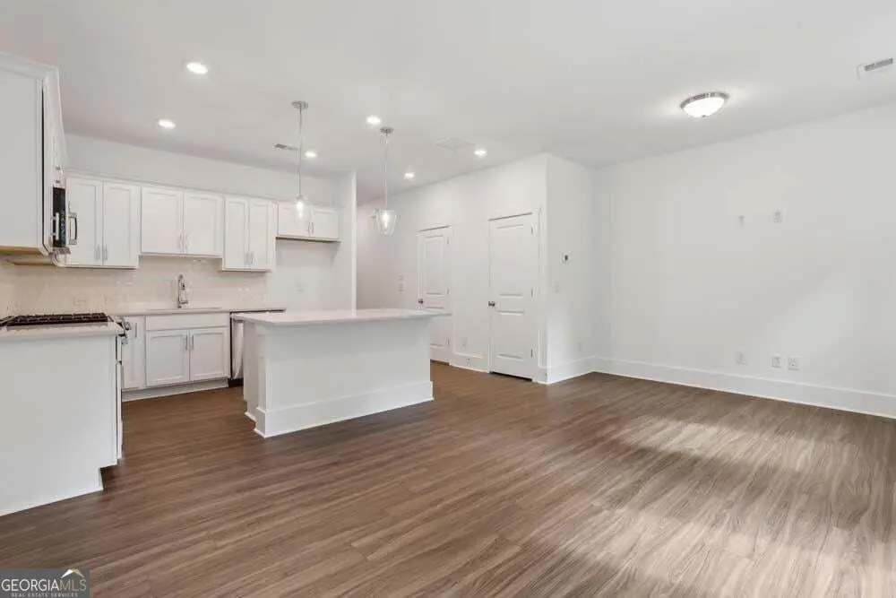 Photo of Listing #10852121
