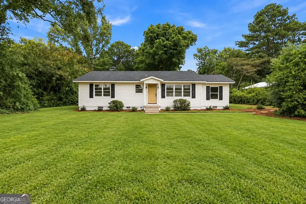 135 Pineview Road, Jackson