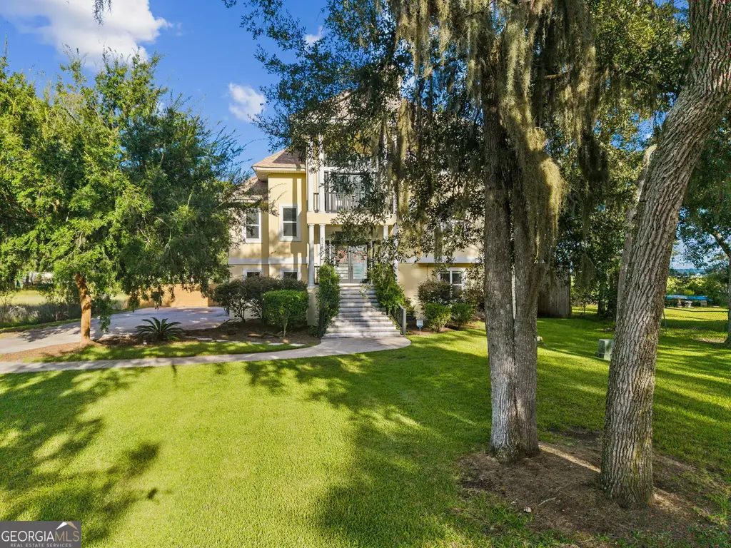 528 Pelican Circle, Woodbine