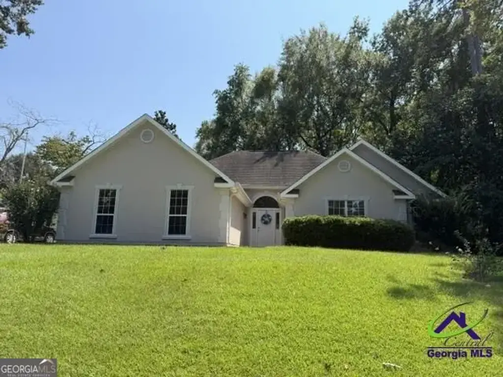 1201 Panola Circle, Warner Robins