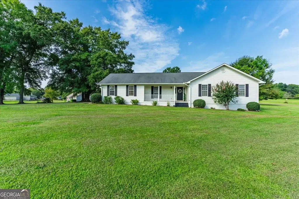 106 Stonegables Drive, Gray