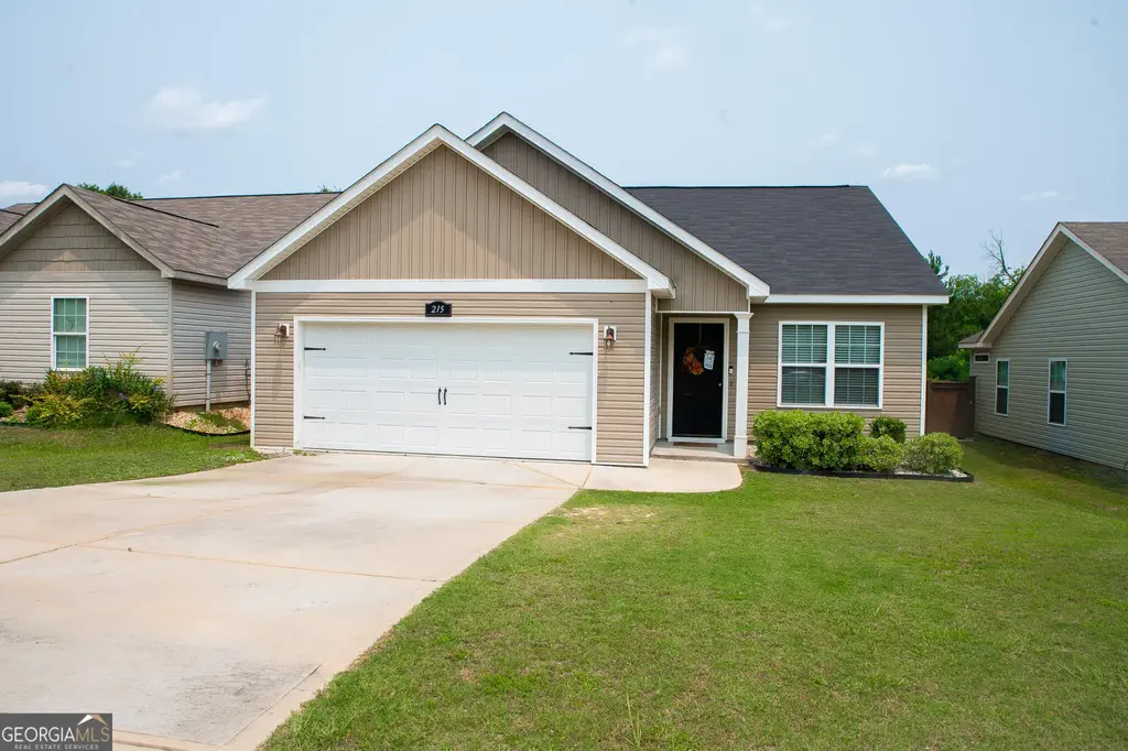 215 Allentown Lane, Macon