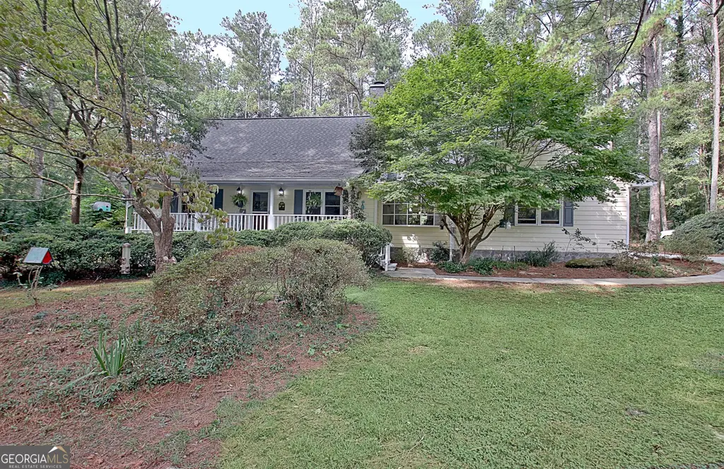 100 Hillside Drive, Fayetteville