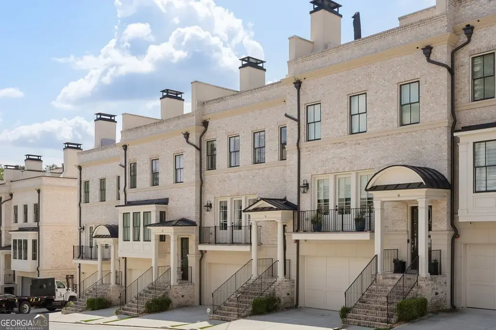 3715 Peachtree Road Ne 9, Atlanta