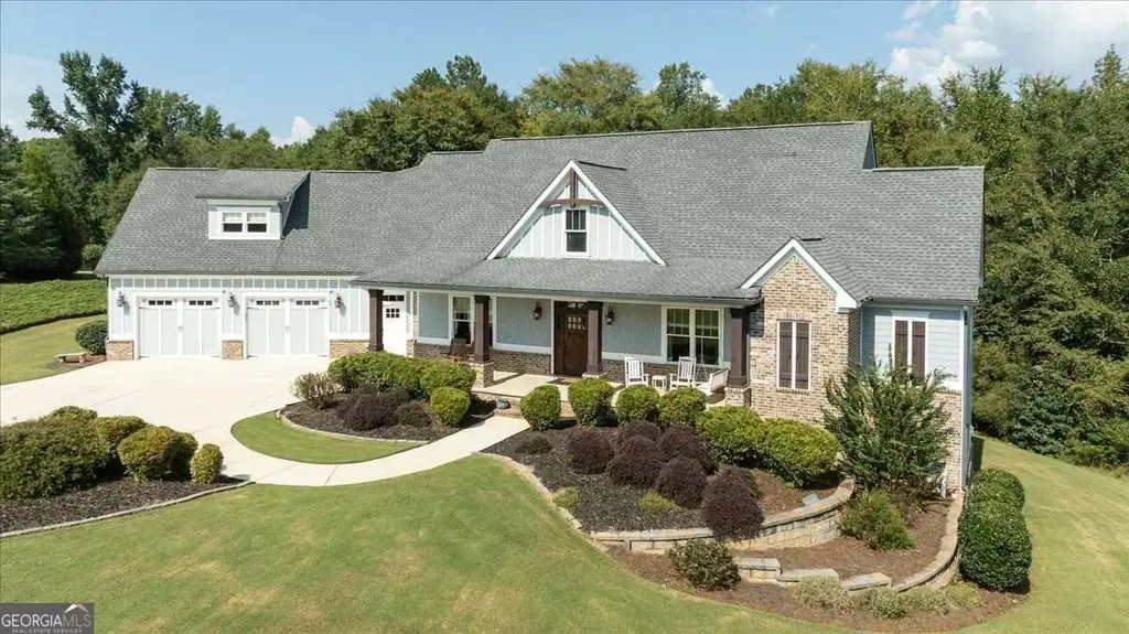 617 Skyland Drive, Hoschton