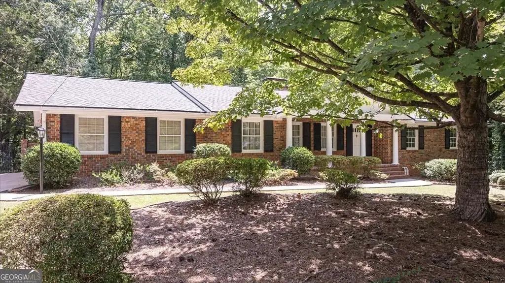 541 Woodland Road, Elberton