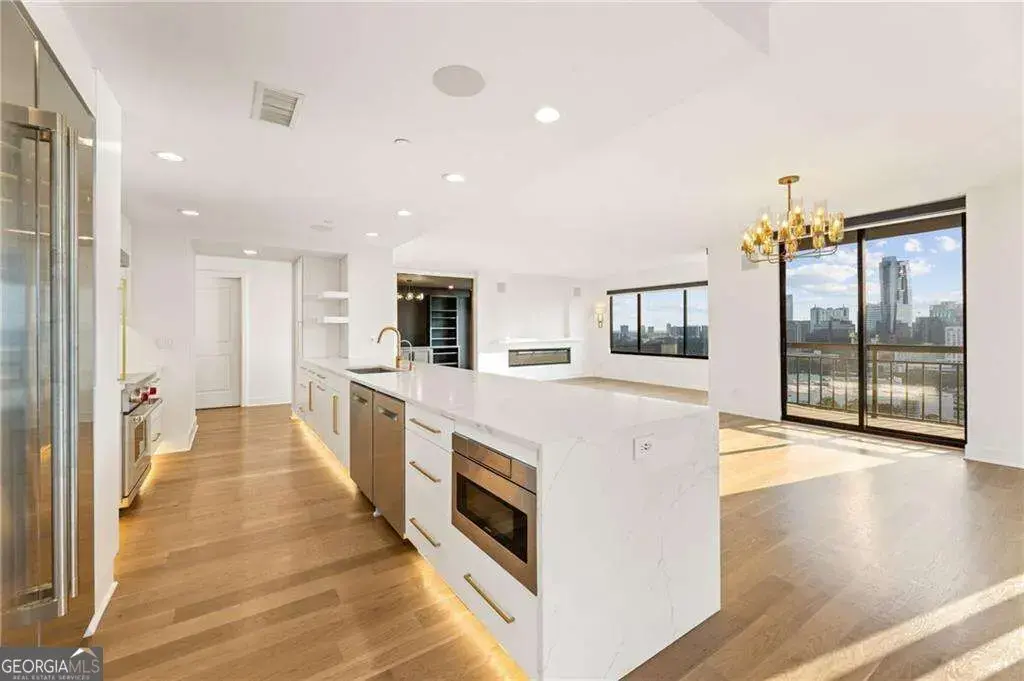 3481 Lakeside Drive Ne P206, Atlanta