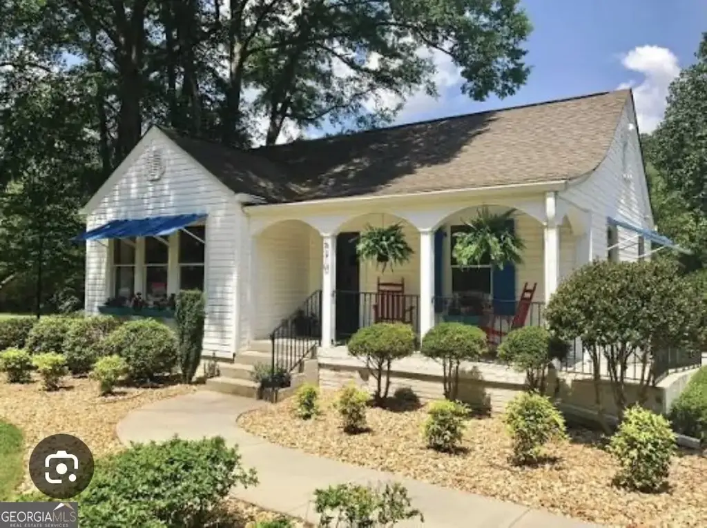 570 Lanier Avenue E, Fayetteville