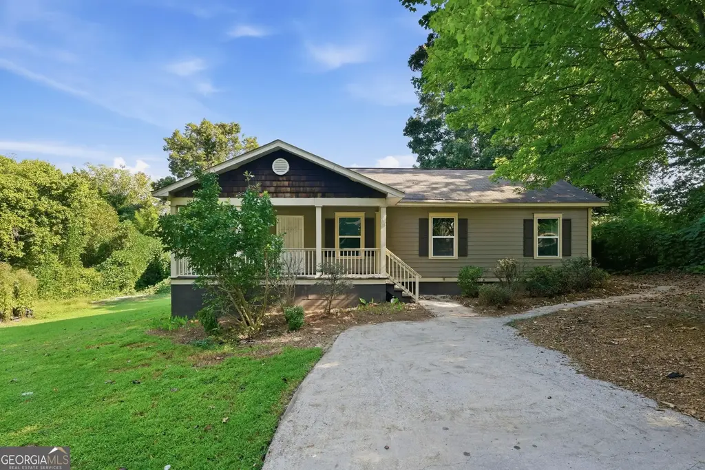 1668 Oak Knoll Circle Se, Atlanta