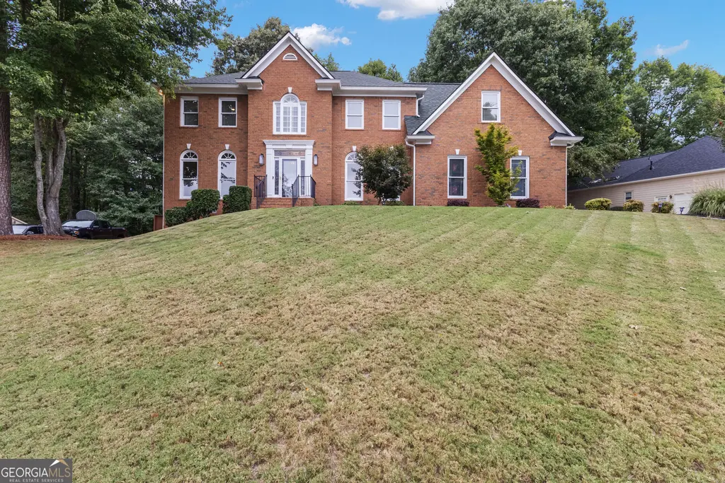 111 Lexington Pass, Peachtree City