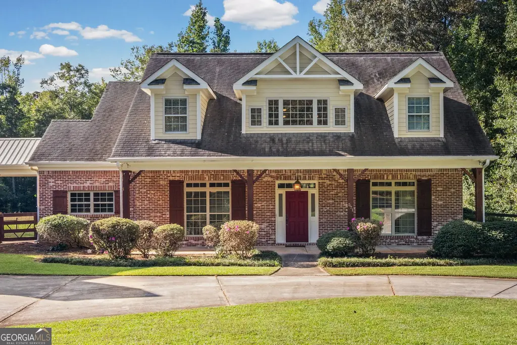 571 Hood Road, Newnan