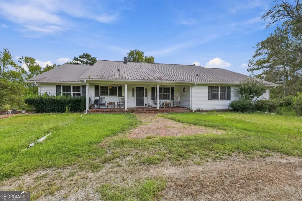 212 Aaron Young Road, Newnan