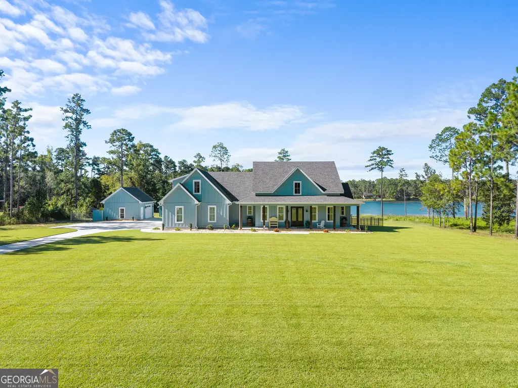 122 E Lake Drive, Statesboro