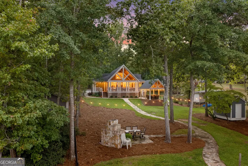 356 Possum Point Drive, Eatonton