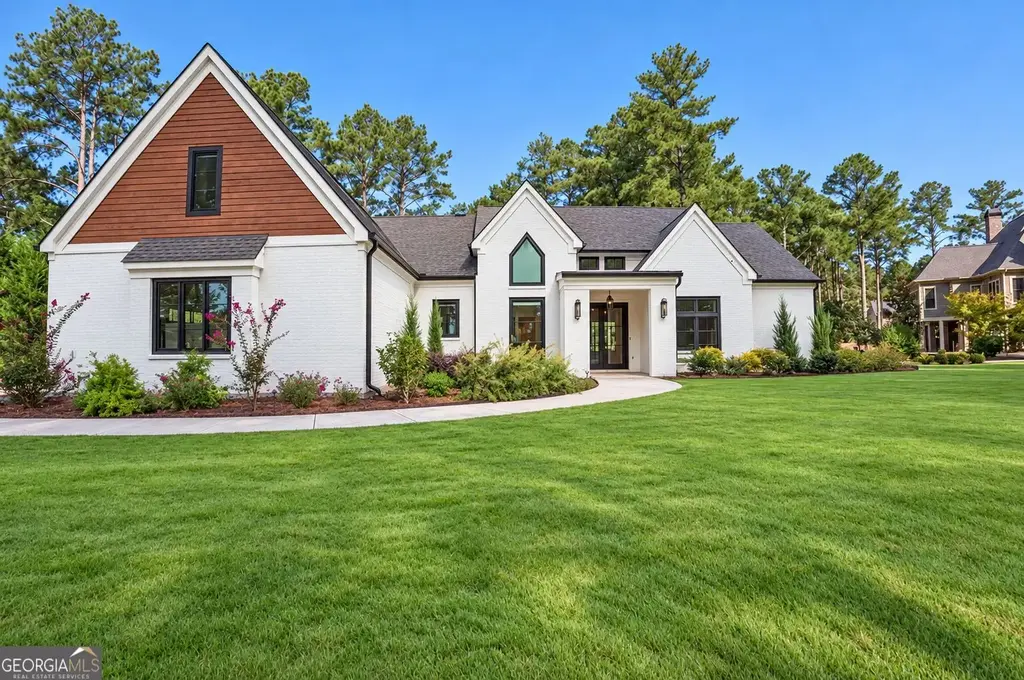 102 Black Hawk Drive, Eatonton