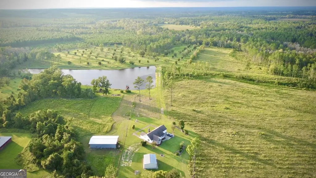 1678 Broxton Highway, Hazlehurst