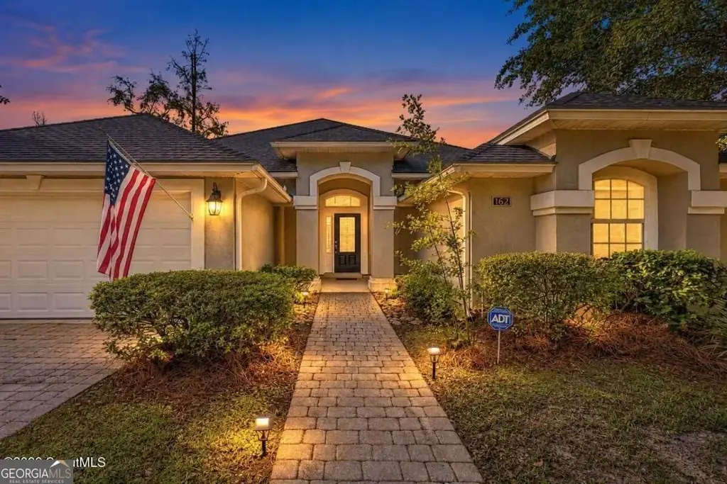 162 Majestic Oaks Drive, Brunswick