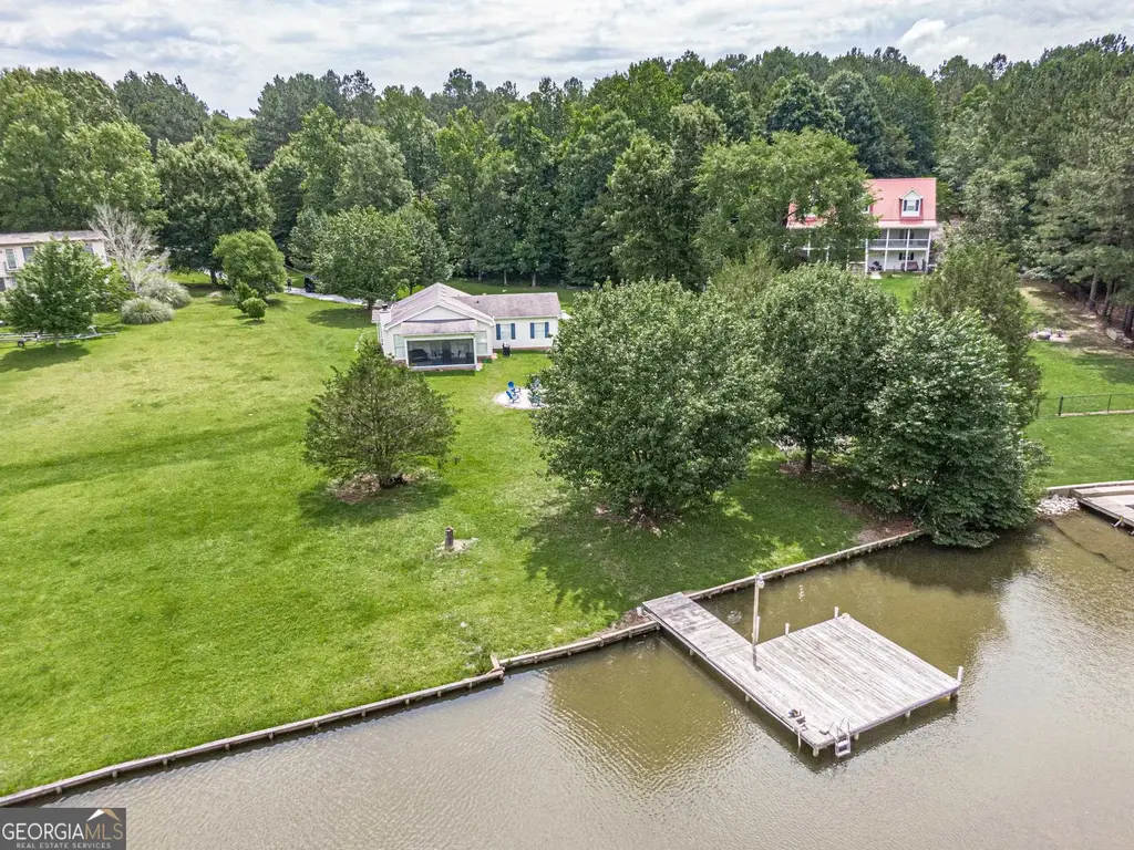 225 E River Bend Drive, Eatonton