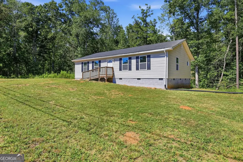 2421 E Silver Shoals Road, Toccoa