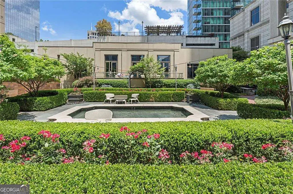 3376 Peachtree Road Ne 44b, Atlanta