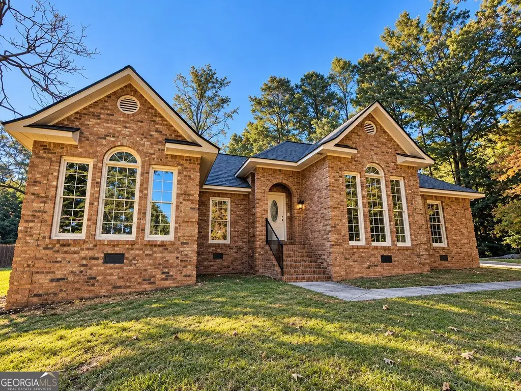 2022 Rocky Point Bluff Nw, Kennesaw