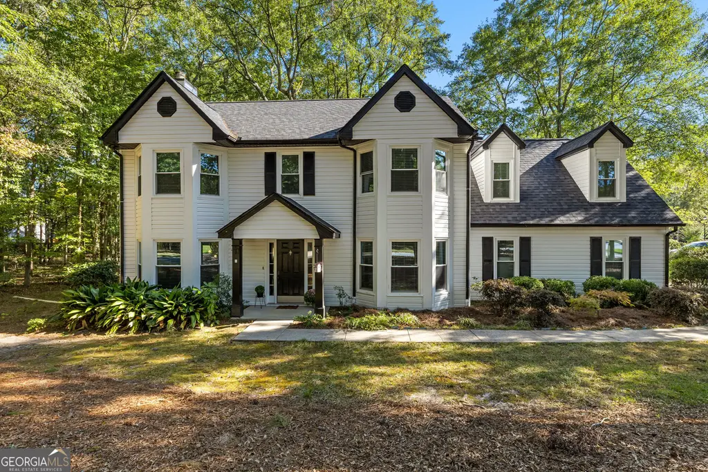 801 Agate Edge, Peachtree City