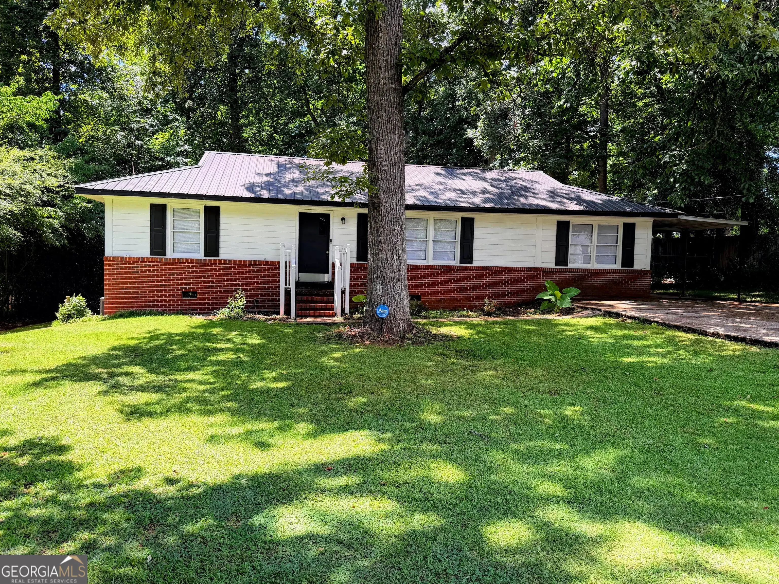 Photo of Listing #10855872