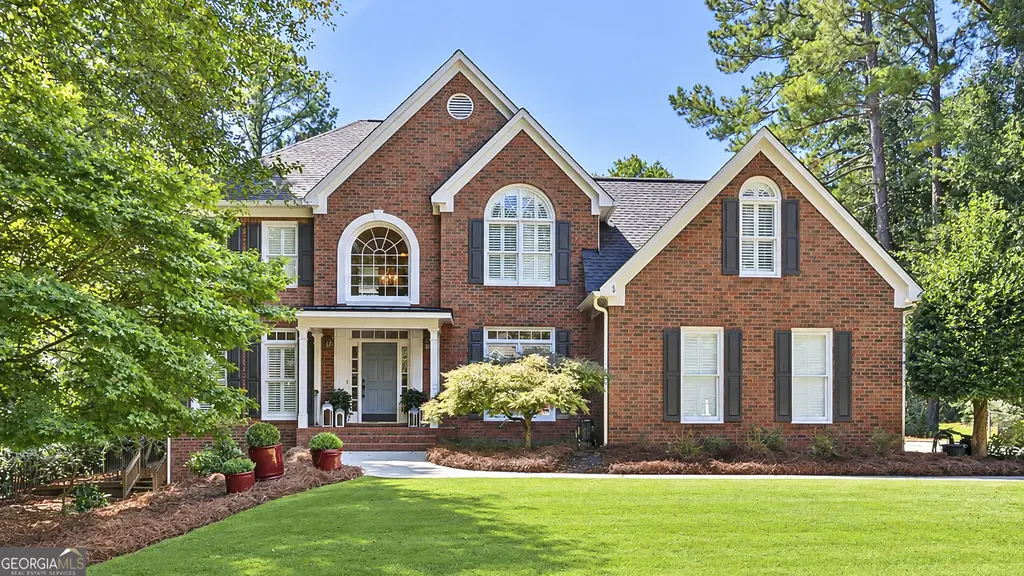 325 Stonehaven Drive, Fayetteville
