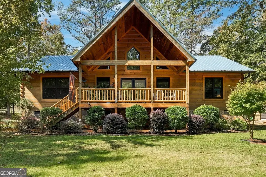 180 Pebble Creek Drive, Covington