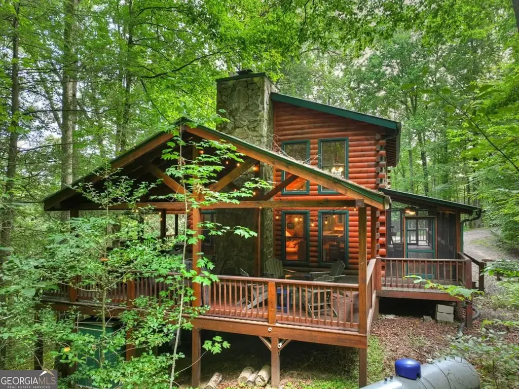381 Icy Lane, Blue Ridge