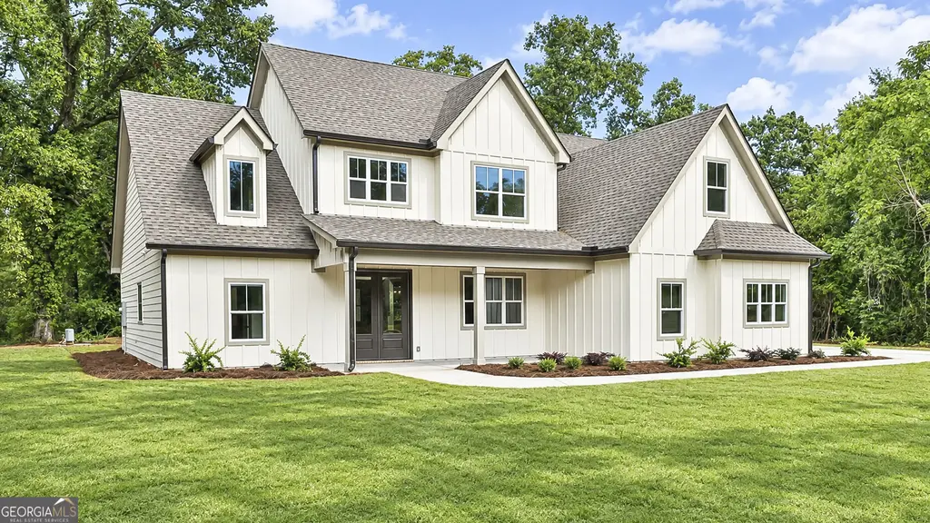 43 Oak Road, Locust Grove
