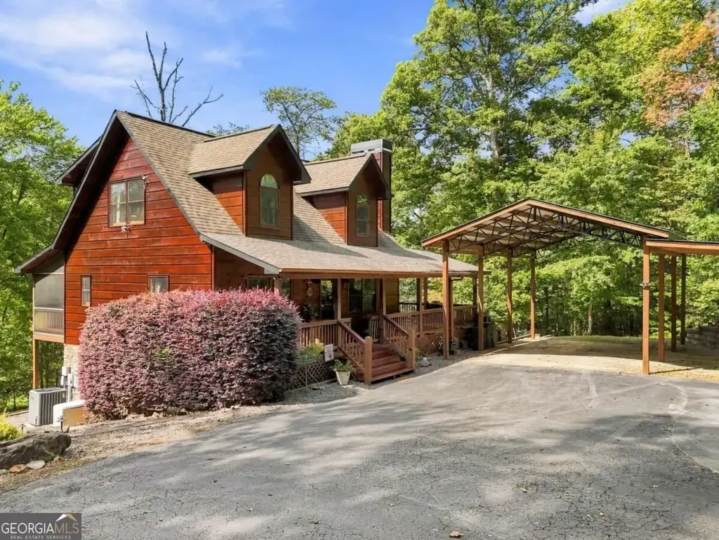 218 Kings Farm Road, Blue Ridge
