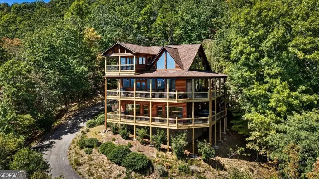 275 Rising Star Lane, Mineral Bluff