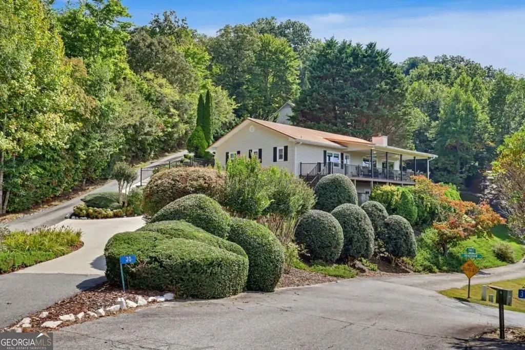 30 Chancey Ridge Drive, Hiawassee