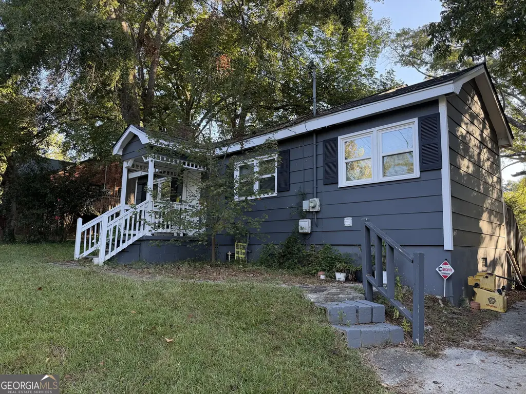 263 S Pond Street, Toccoa
