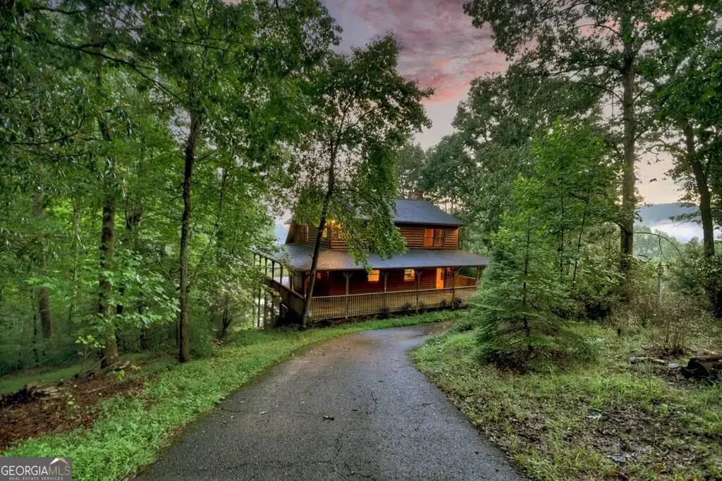 160 Mountain Field Drive, Suches