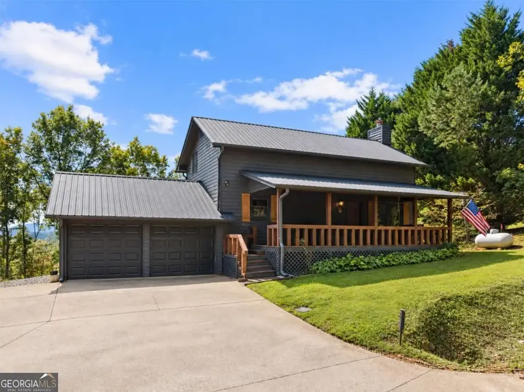 36 Deep Cove Road, Blue Ridge