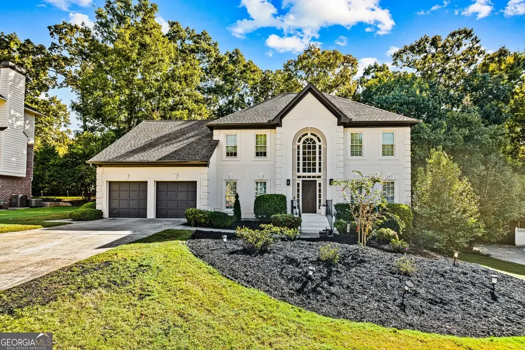 210 Sandridge Court, Alpharetta