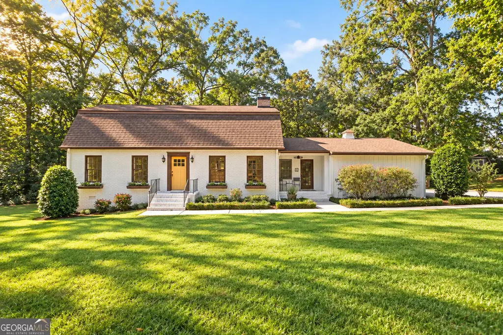 38 Sherwood Drive, Newnan