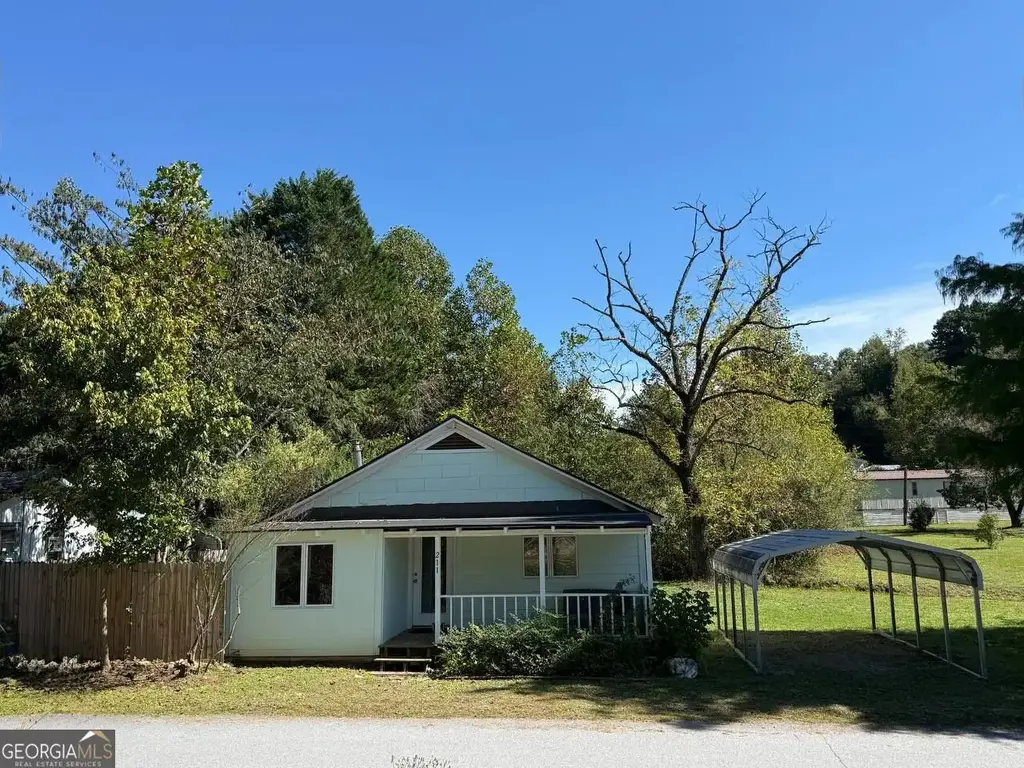 211 Blair Street, Tiger